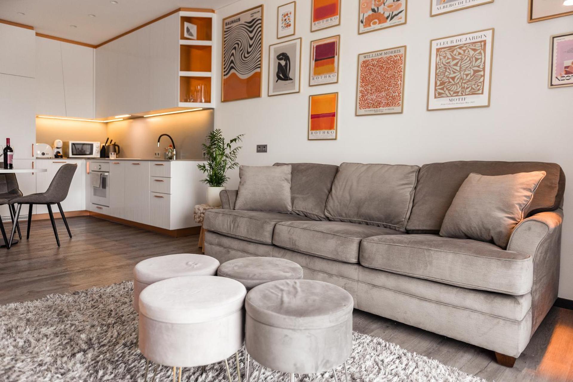 Bright Kaunas Apartment With Castle View ภายนอก รูปภาพ