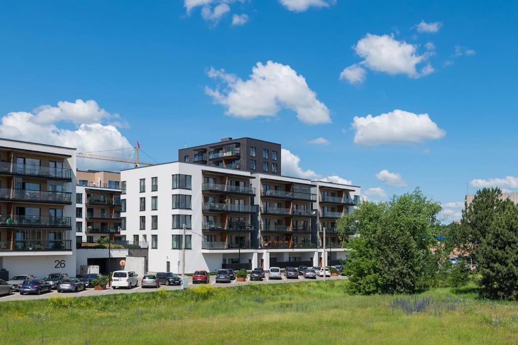 Bright Kaunas Apartment With Castle View ภายนอก รูปภาพ