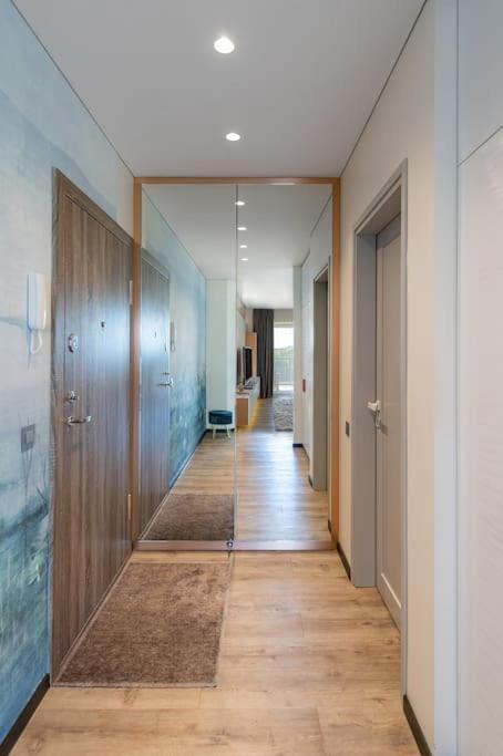 Bright Kaunas Apartment With Castle View ภายนอก รูปภาพ